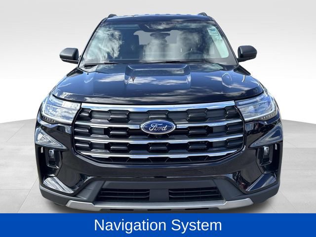Used 2025 Ford Explorer Active w/ Active Comfort Package image 2