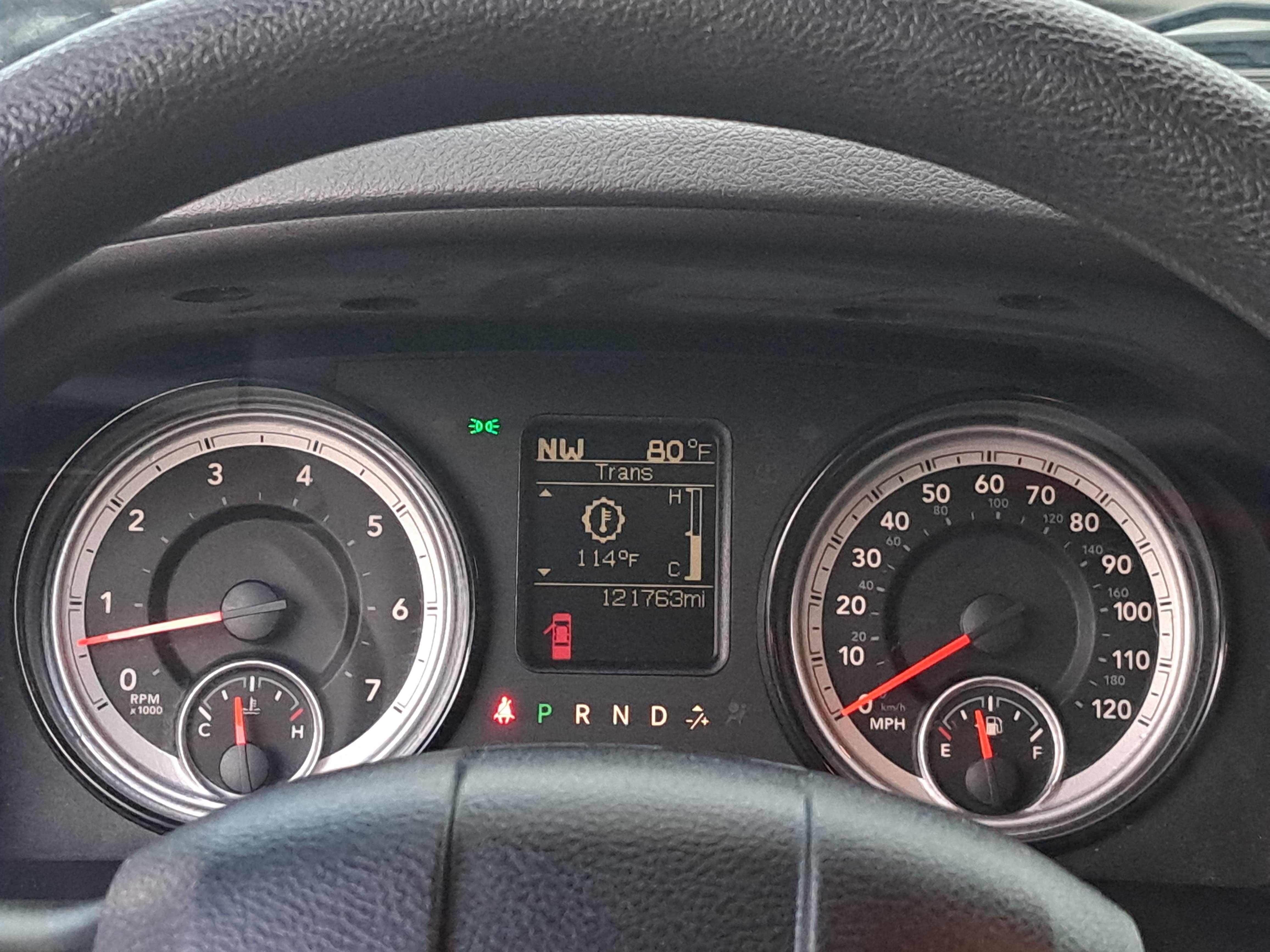 Used 2018 RAM 1500 Classic SLT AWD/4WD image 18
