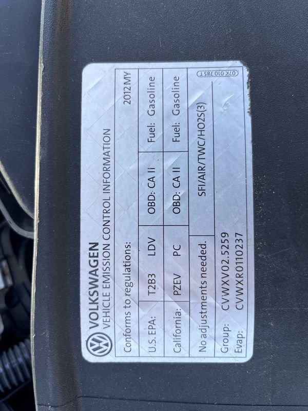 Used 2012 Volkswagen Golf 4-Door FWD image 25