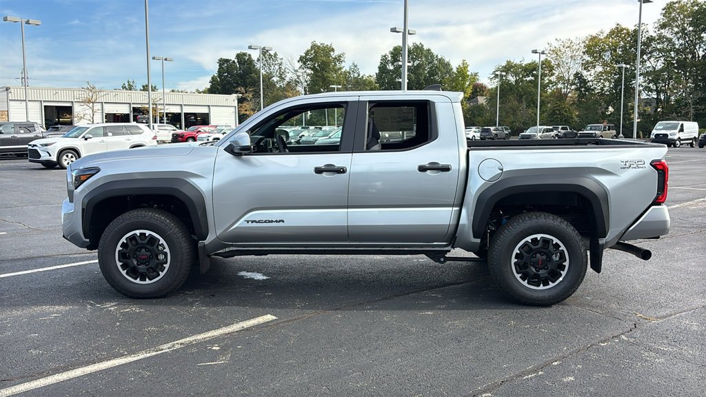 New 2026 Toyota Tacoma TRD Off-Road AWD/4WD image 3