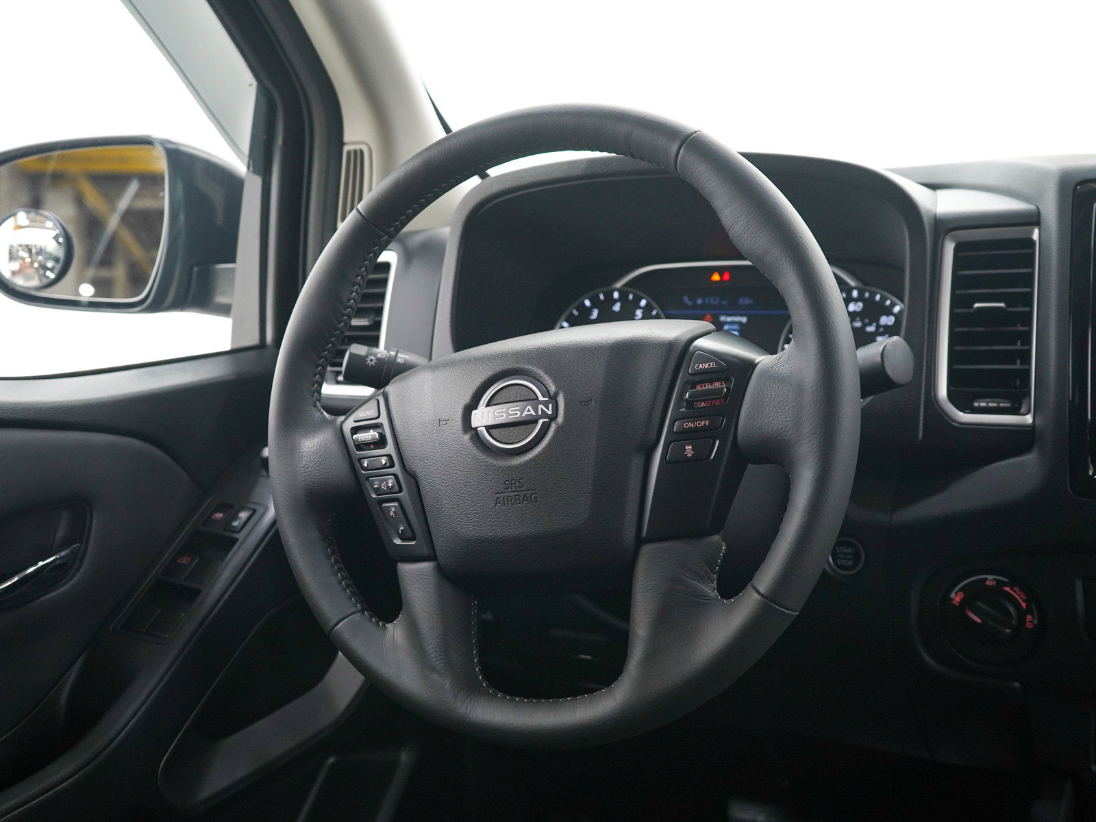 Used 2023 Nissan Frontier SV w/ SV Convenience Package AWD/4WD image 15