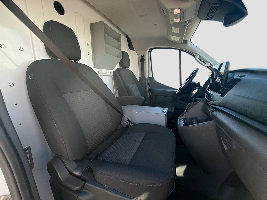Used 2023 Ford Transit 250 Low Roof AWD image 26