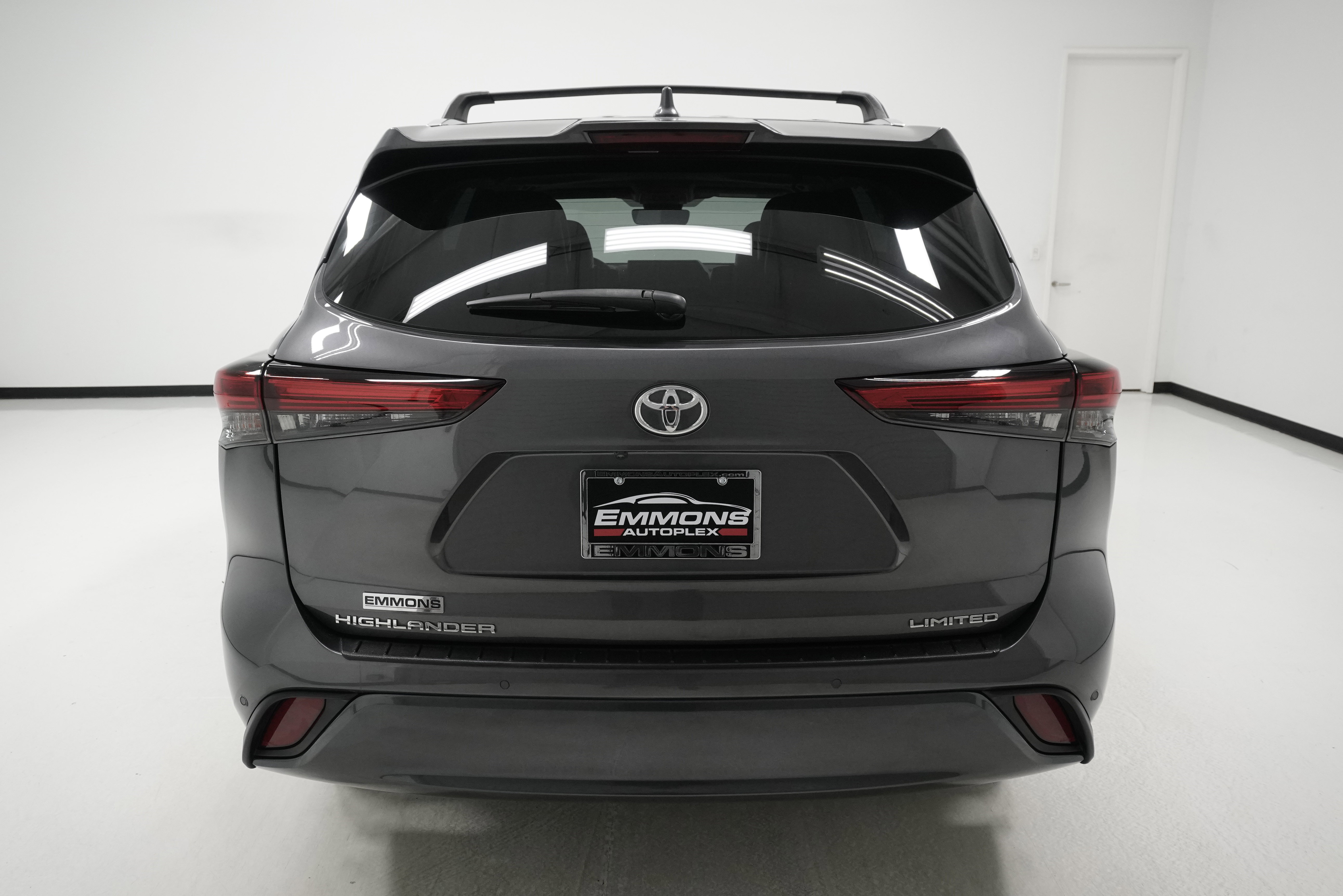 Used 2022 Toyota Highlander Limited image 5