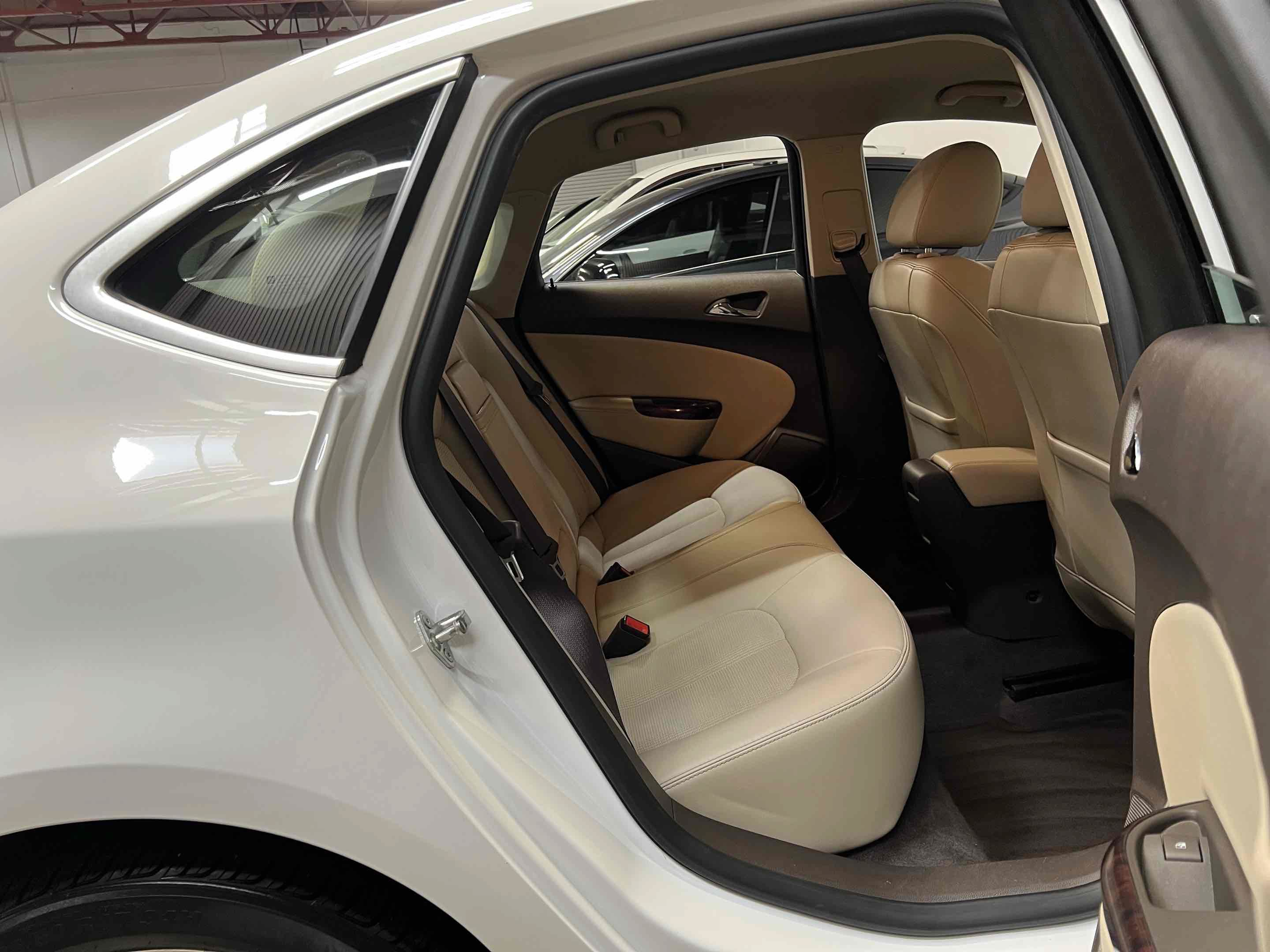 Used 2015 Buick Verano FWD image 34