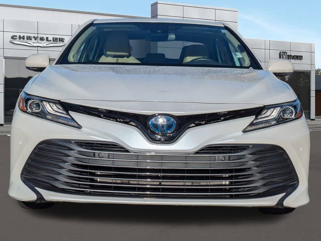 Used 2020 Toyota Camry XLE image 10