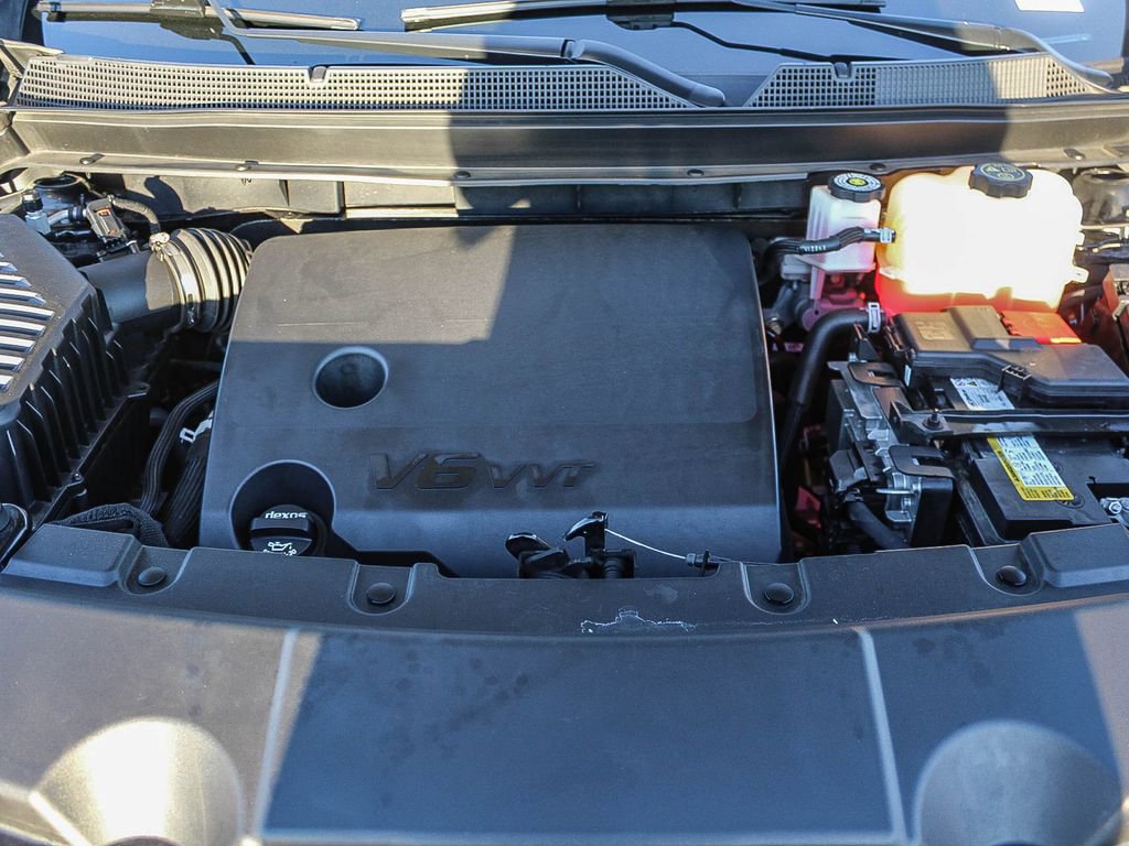 Used 2023 Chevrolet Traverse Premier w/ Redline Edition image 29