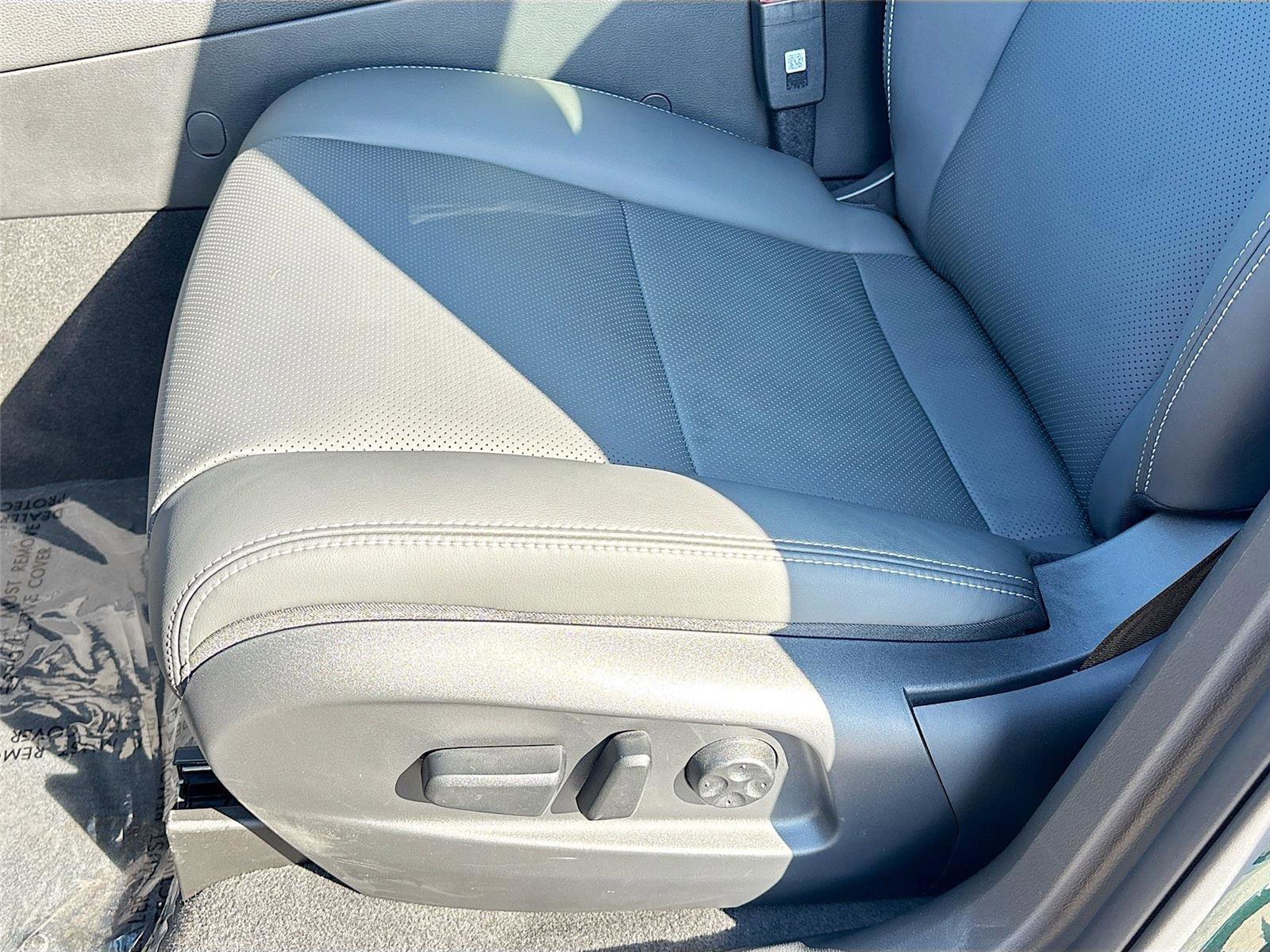 New 2025 VinFast VF 8 Plus image 18