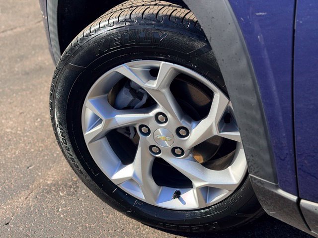 Used 2024 Chevrolet Trax LS w/ LS Convenience Package FWD image 24