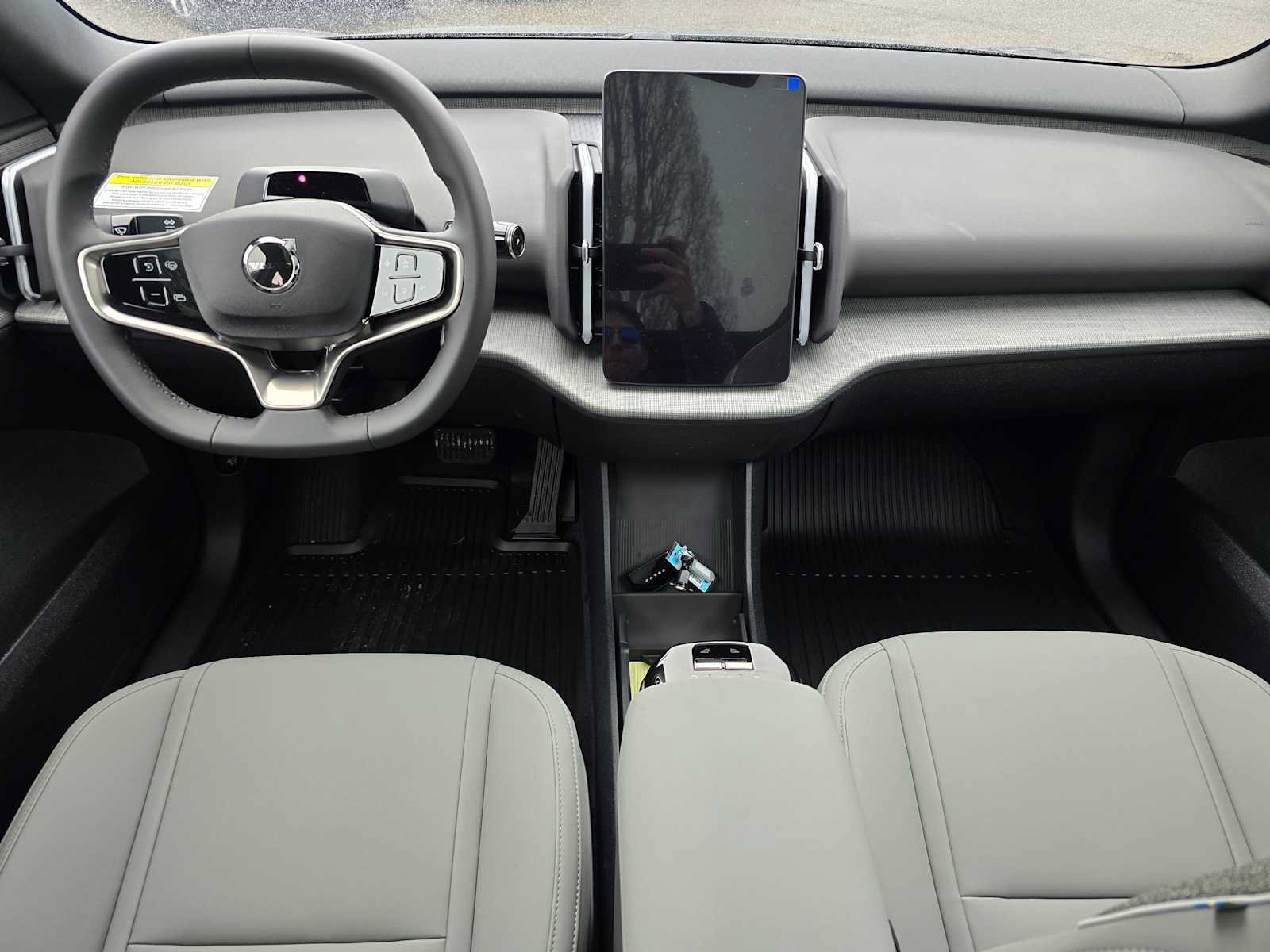 New 2026 Volvo EX30 Plus w/ Protection Package Premier AWD/4WD image 18