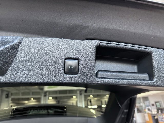 Used 2024 Ford Escape Active image 11