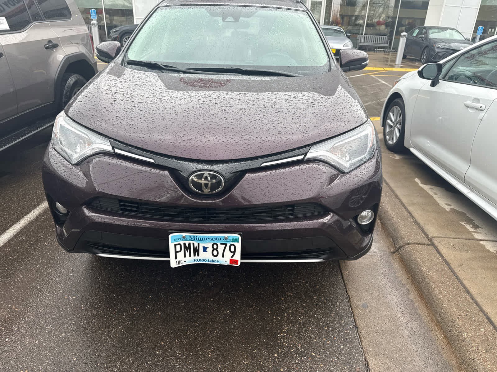 Used 2017 Toyota RAV4 XLE image 6