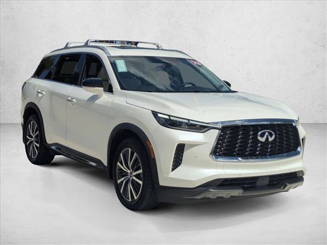 Used 2023 INFINITI QX60 Sensory w/ Cargo Package image 3