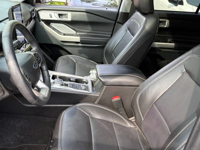 Used 2023 Ford Explorer Limited w/ Limited Technology Package AWD/4WD image 9