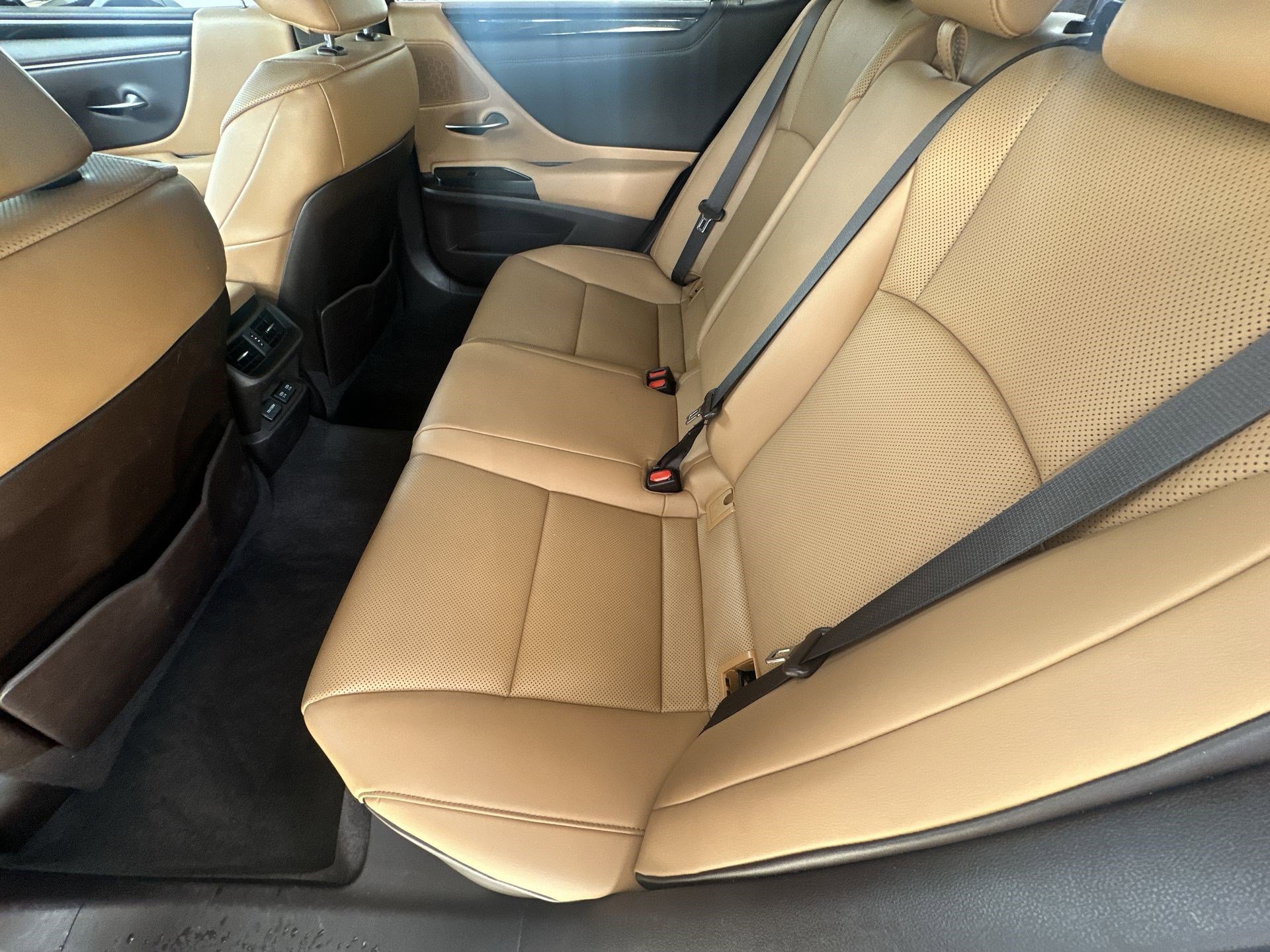 Used 2021 Lexus ES 350 image 27