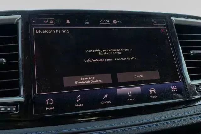 Used 2021 Chrysler Pacifica Touring-L image 31