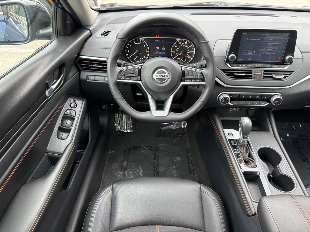 Used 2021 Nissan Altima 2.5 SR w/ SR Premium Package image 19