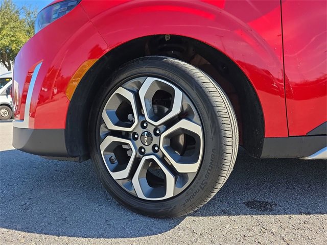 Used 2025 Kia Soul EX image 31