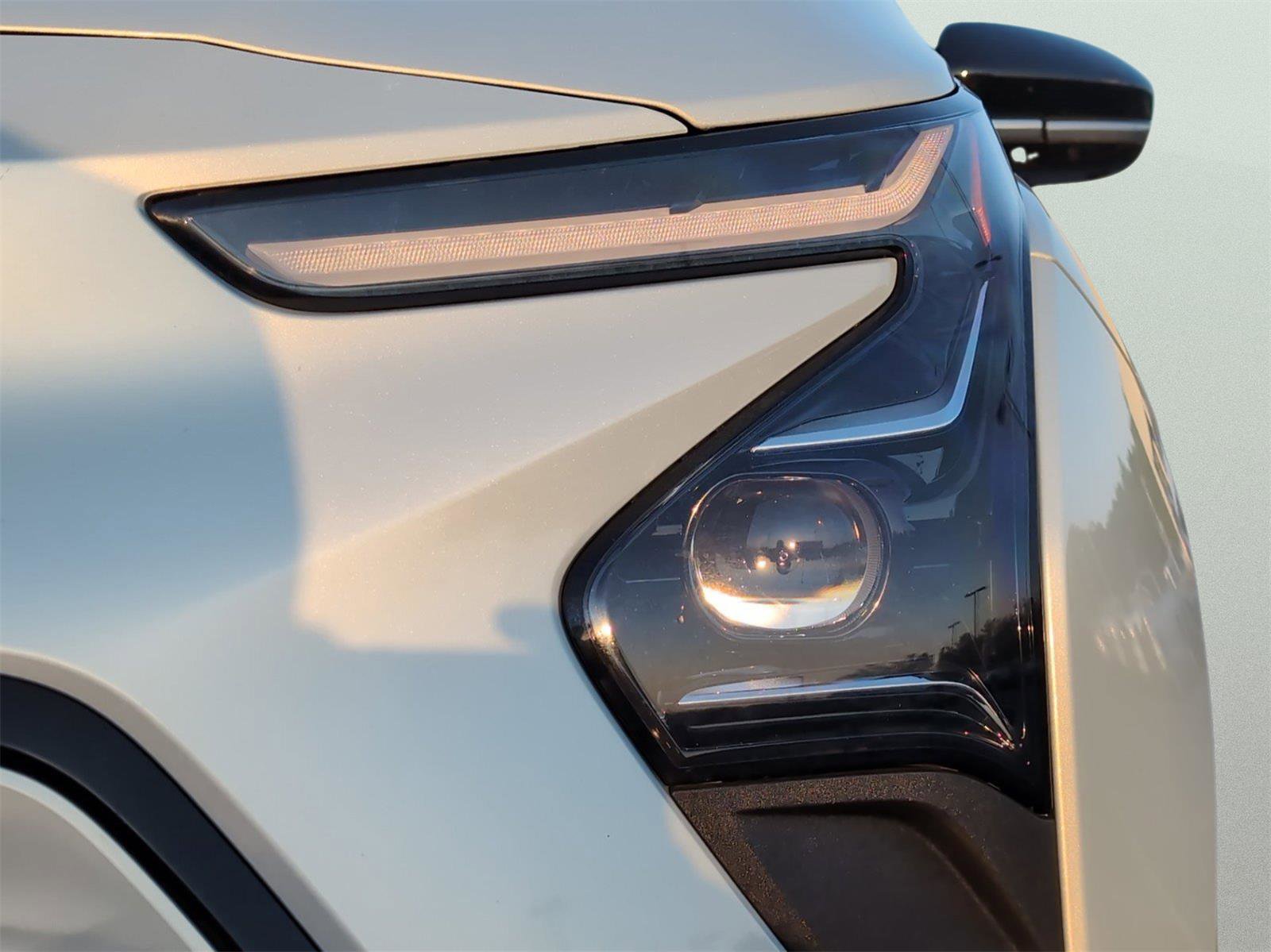 Used 2022 Chevrolet Bolt LT w/ Infotainment Package image 12