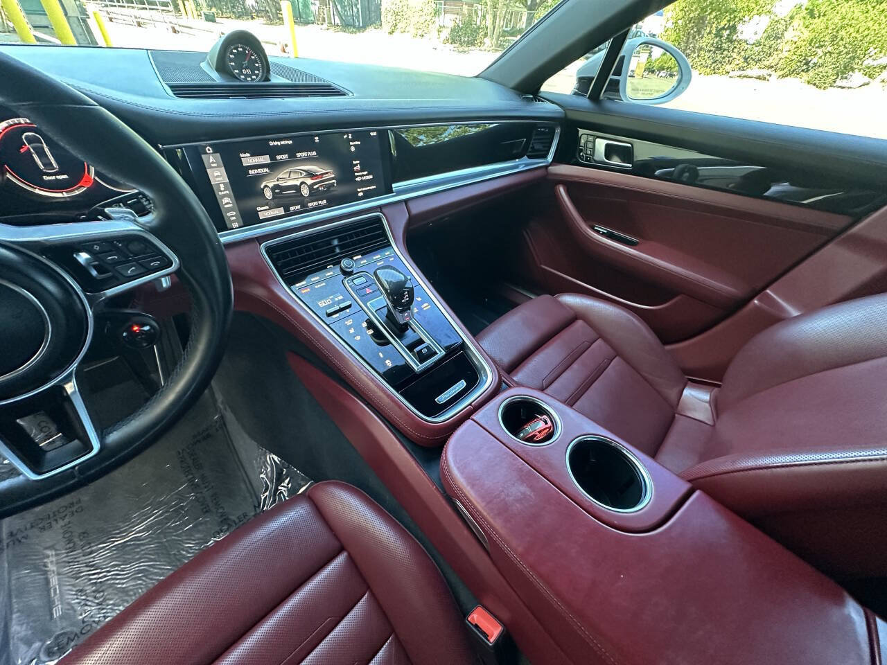 Used 2017 Porsche Panamera 4S AWD/4WD image 20
