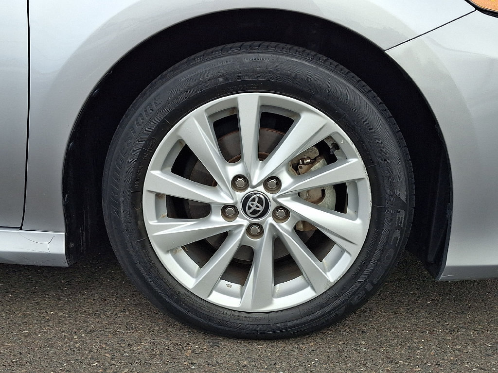 Used 2024 Toyota Camry LE w/ Convenience Package FWD image 8