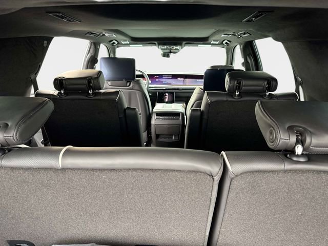 New 2026 Cadillac Escalade Platinum Sport w/ LPO, ONYX Package image 5