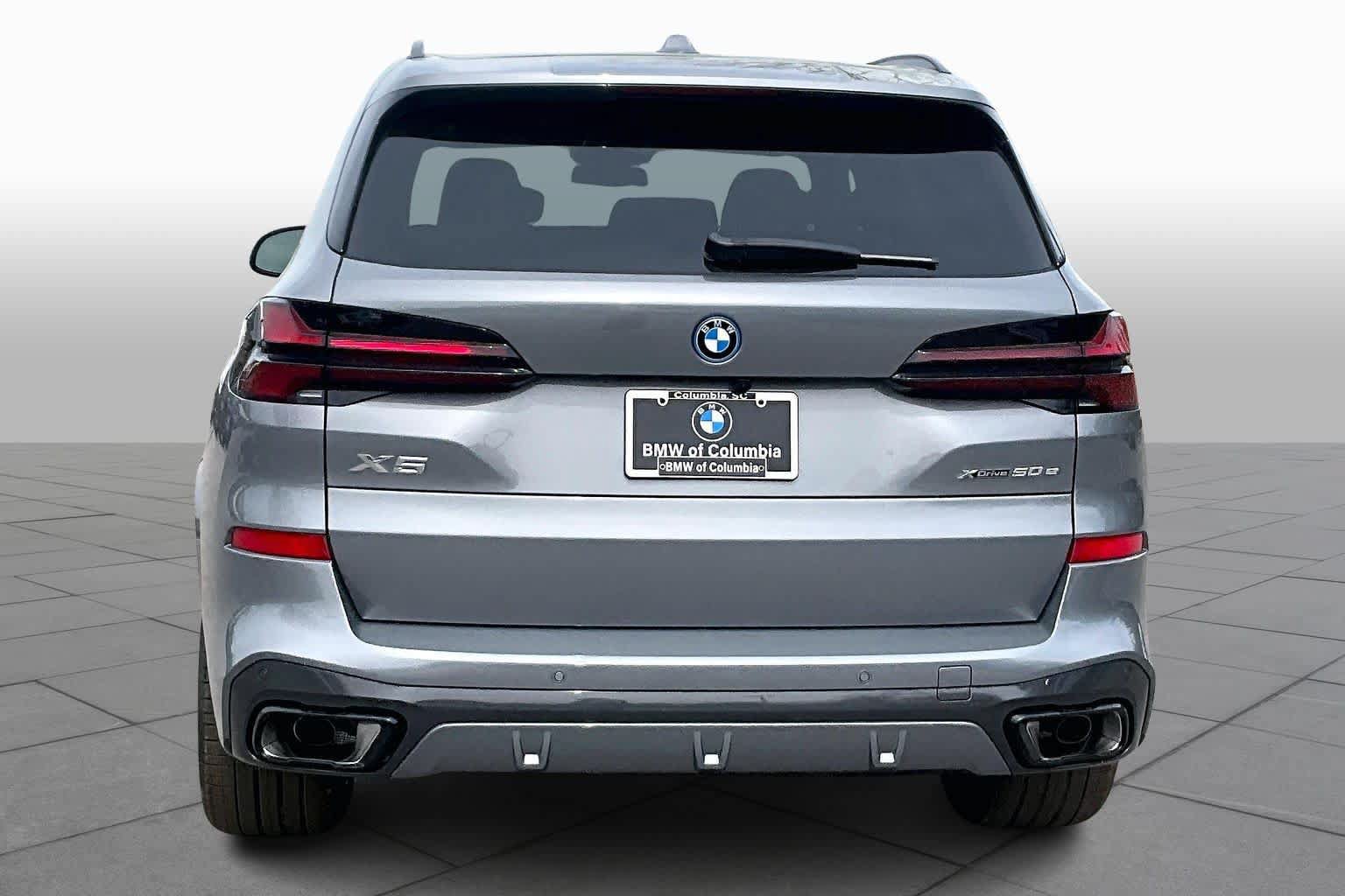 New 2026 BMW X5 xDrive50e w/ M Sport Package AWD/4WD image 4