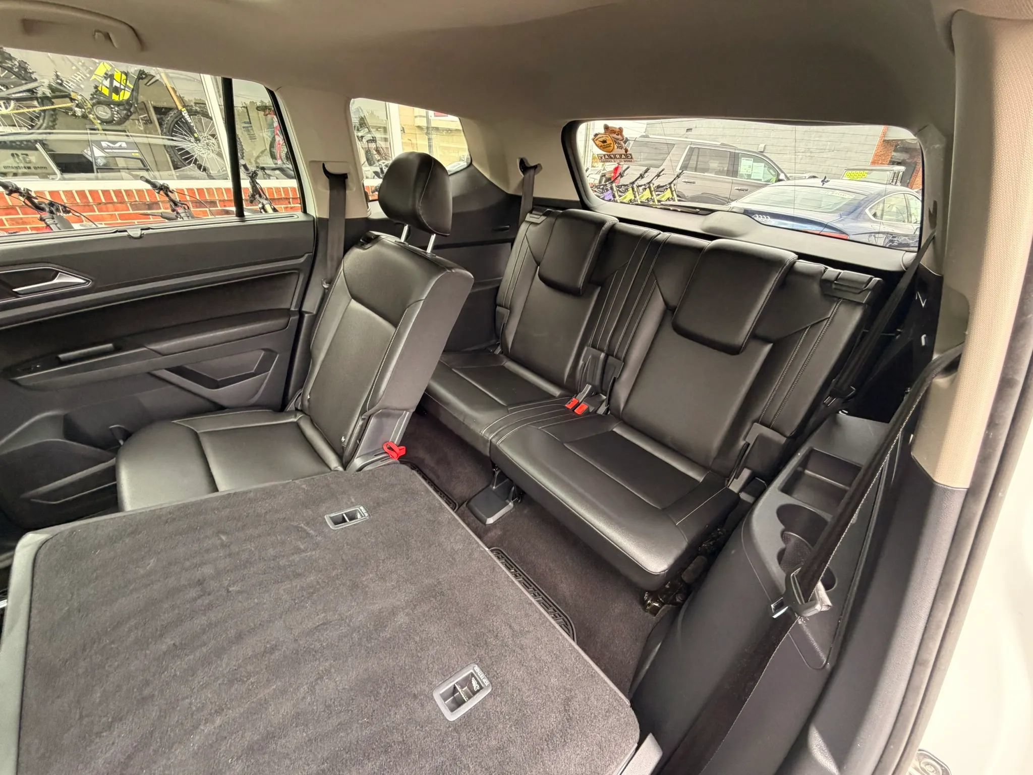 Used 2018 Volkswagen Atlas SEL AWD/4WD image 12