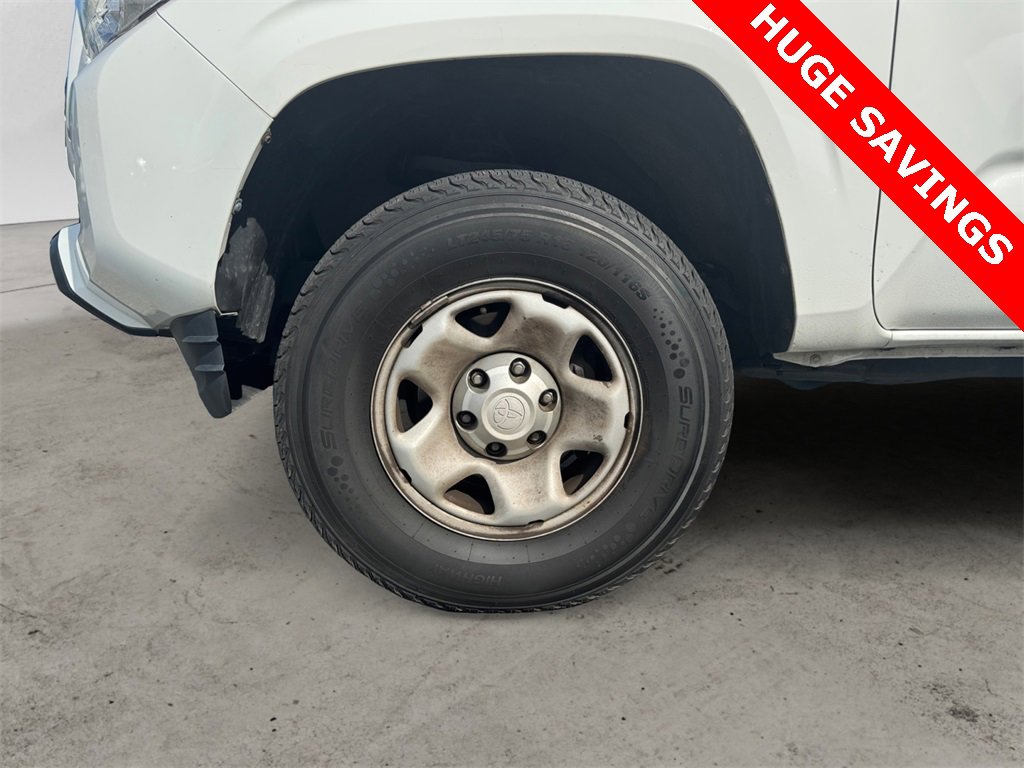 Used 2020 Toyota Tacoma SR image 14