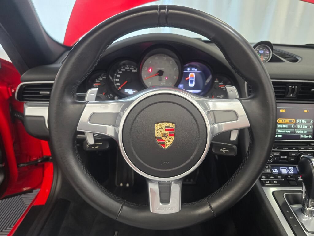 Used 2015 Porsche 911 Carrera S RWD image 15