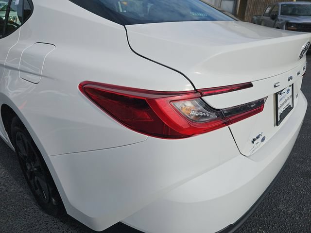 Used 2025 Toyota Camry LE FWD image 35