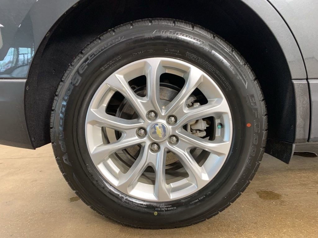 Used 2021 Chevrolet Equinox LS w/ LS Convenience Package AWD/4WD image 36