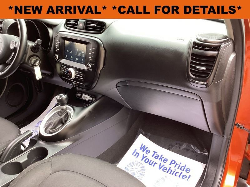 Used 2018 Kia Soul + FWD image 16