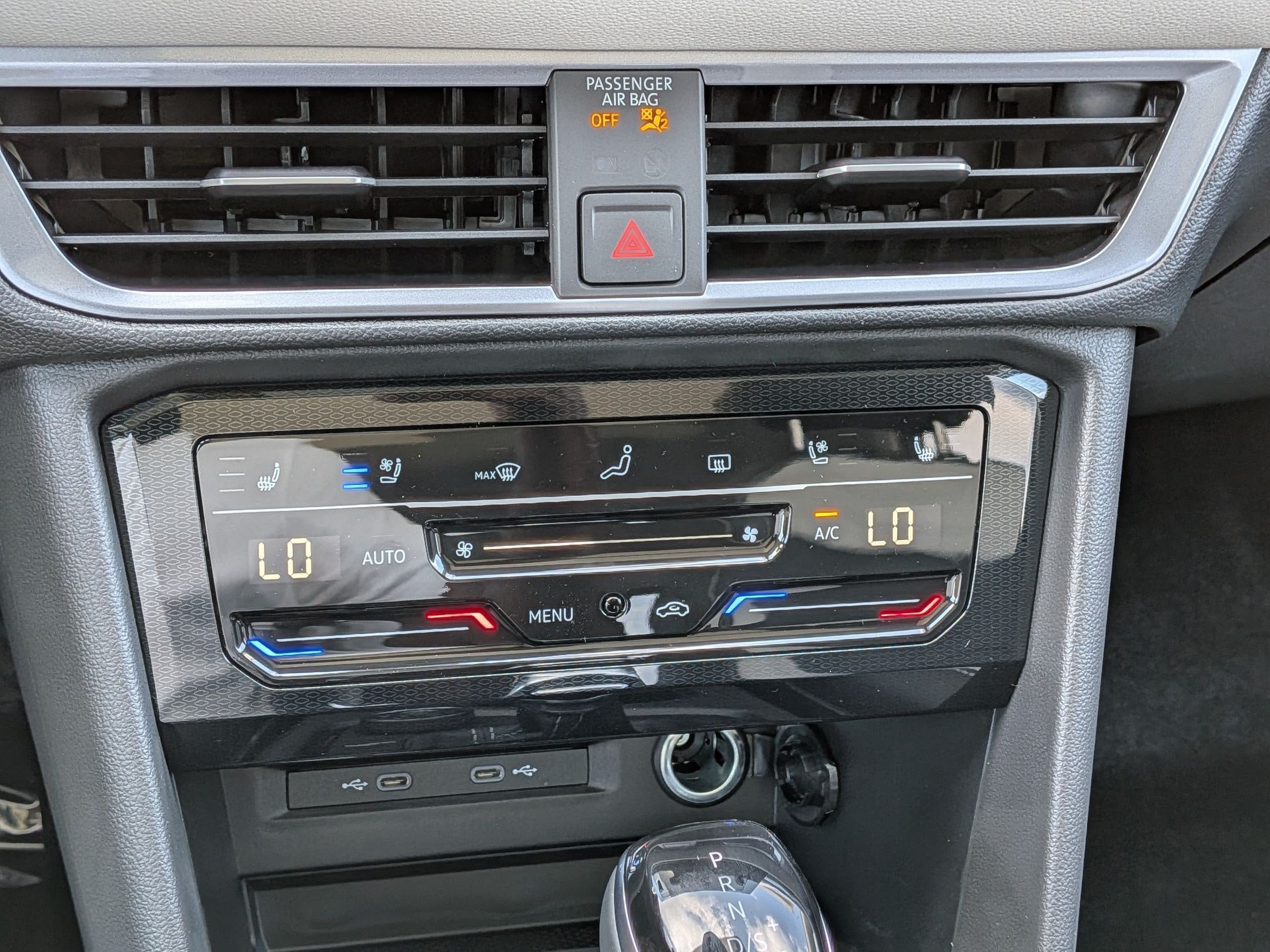 New 2026 Volkswagen Taos SEL AWD/4WD image 24