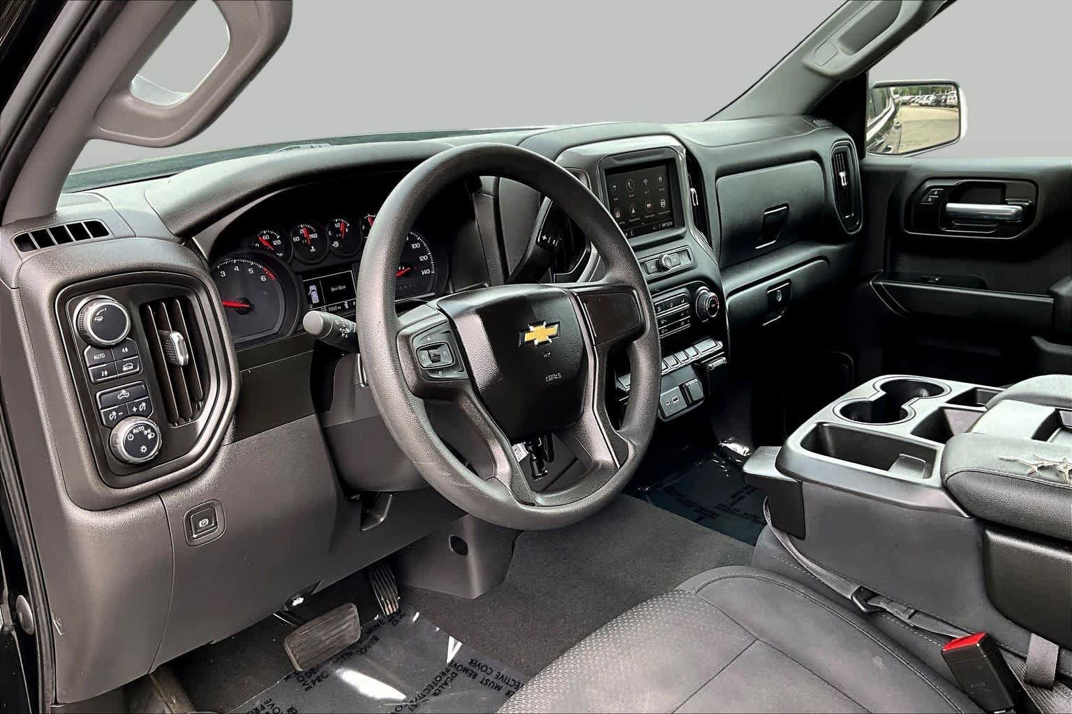 Used 2021 Chevrolet Silverado 1500 Custom AWD/4WD image 17