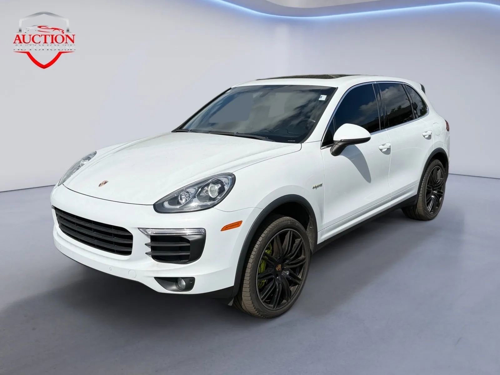 Used 2016 Porsche Cayenne S w/ Premium Package image 1