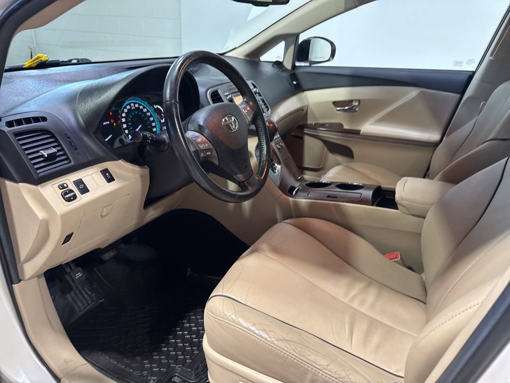 Used 2012 Toyota Venza XLE AWD/4WD image 22