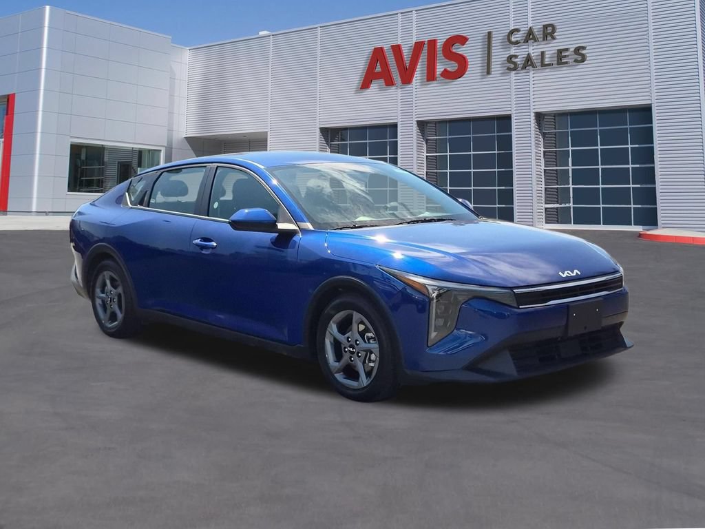 Used 2025 Kia K4 FWD image 3