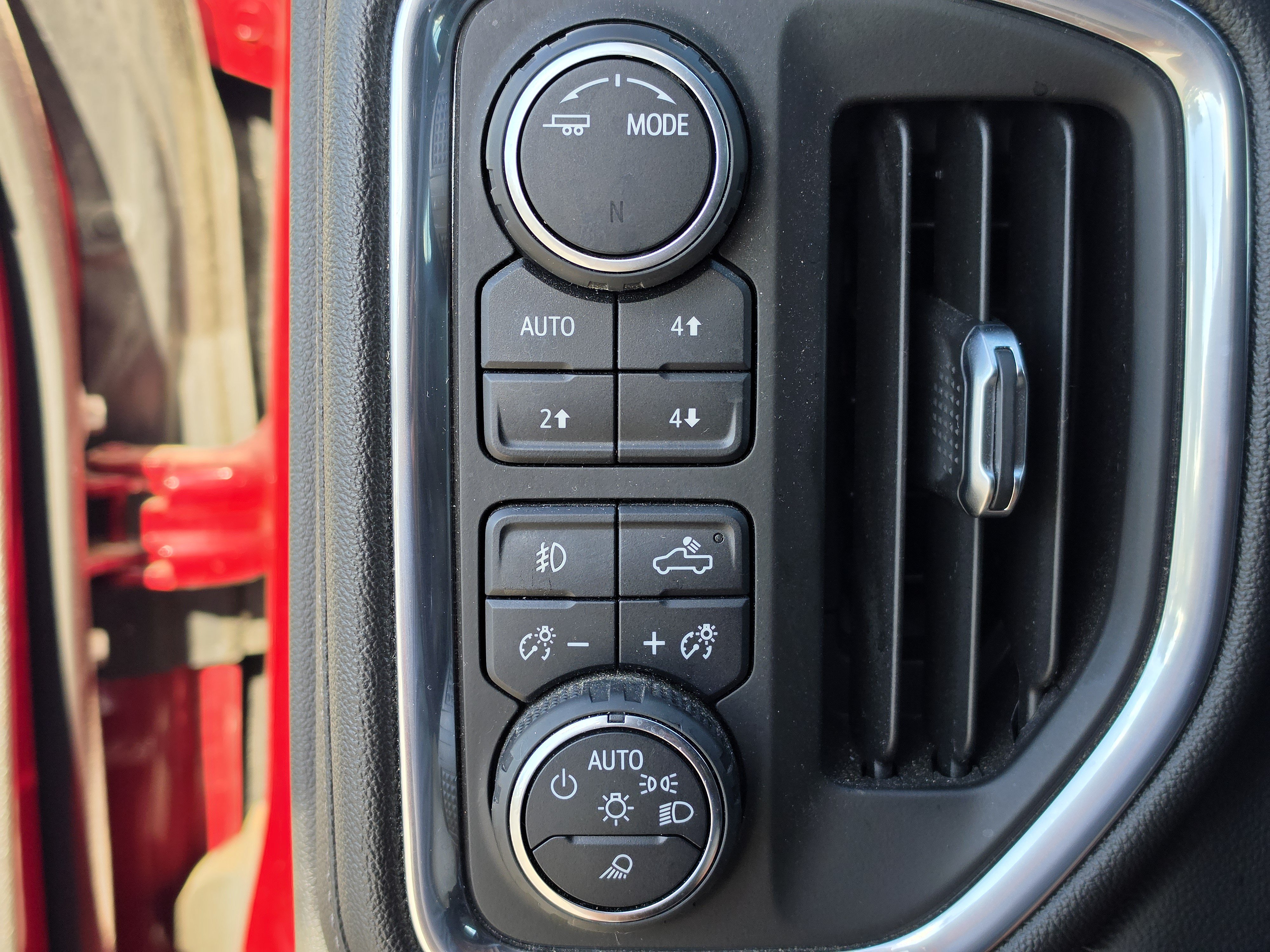Used 2020 Chevrolet Silverado 1500 LT Trail Boss AWD/4WD image 34