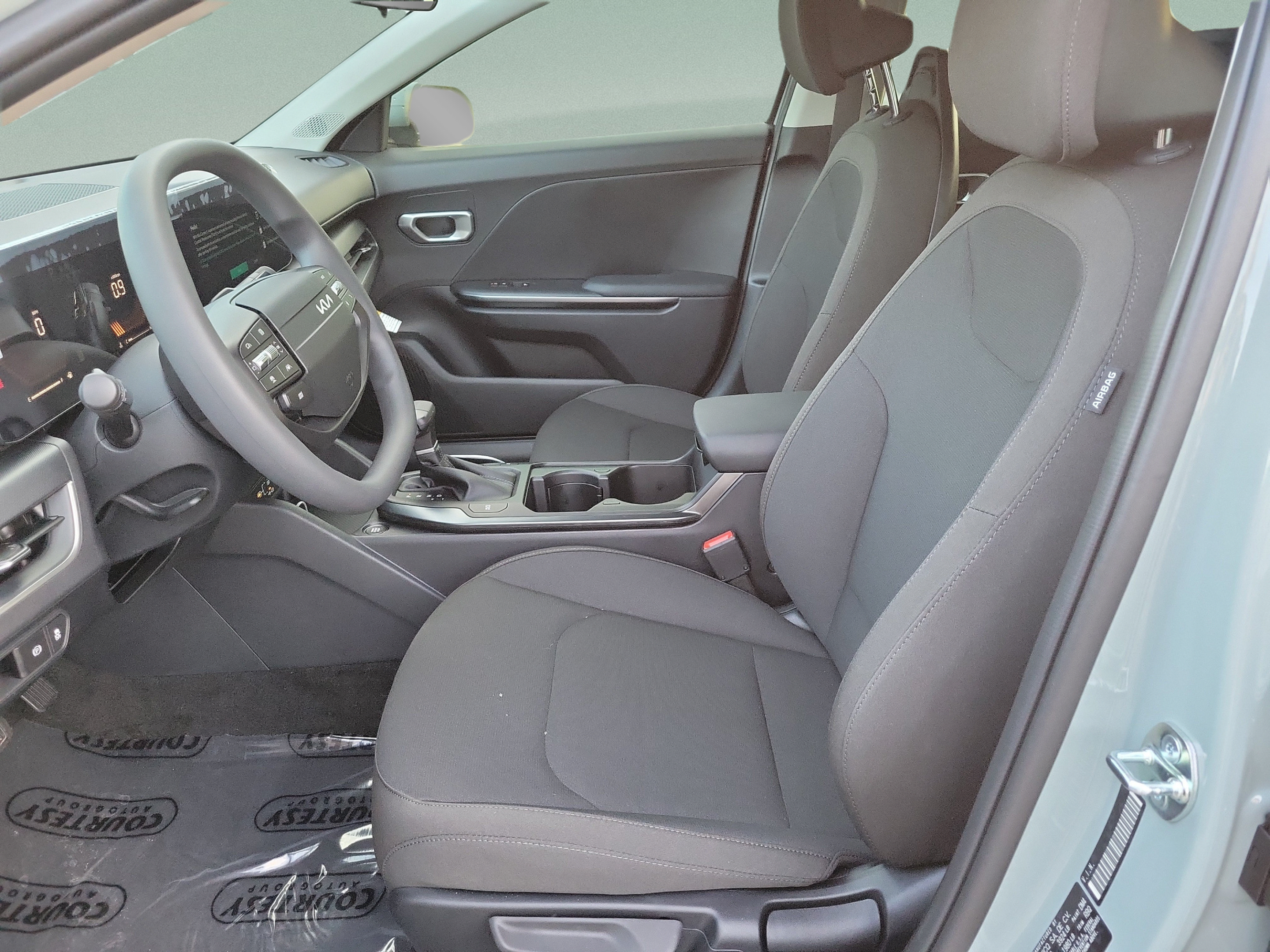 New 2026 Kia K4 FWD image 18