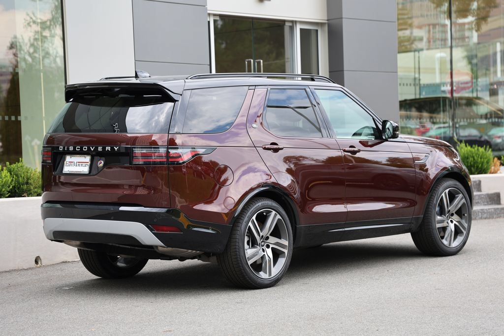 Used 2026 Land Rover Discovery Limited Edition AWD/4WD image 4