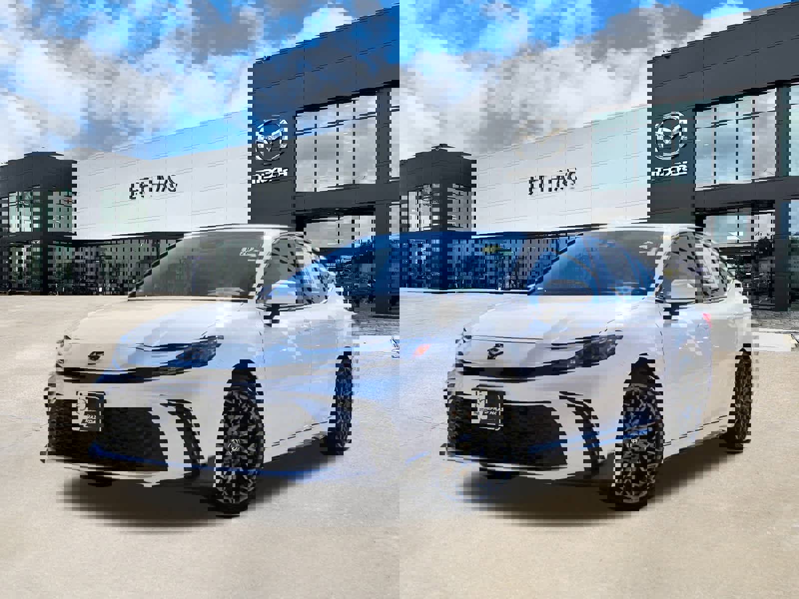 Used 2025 Toyota Camry SE