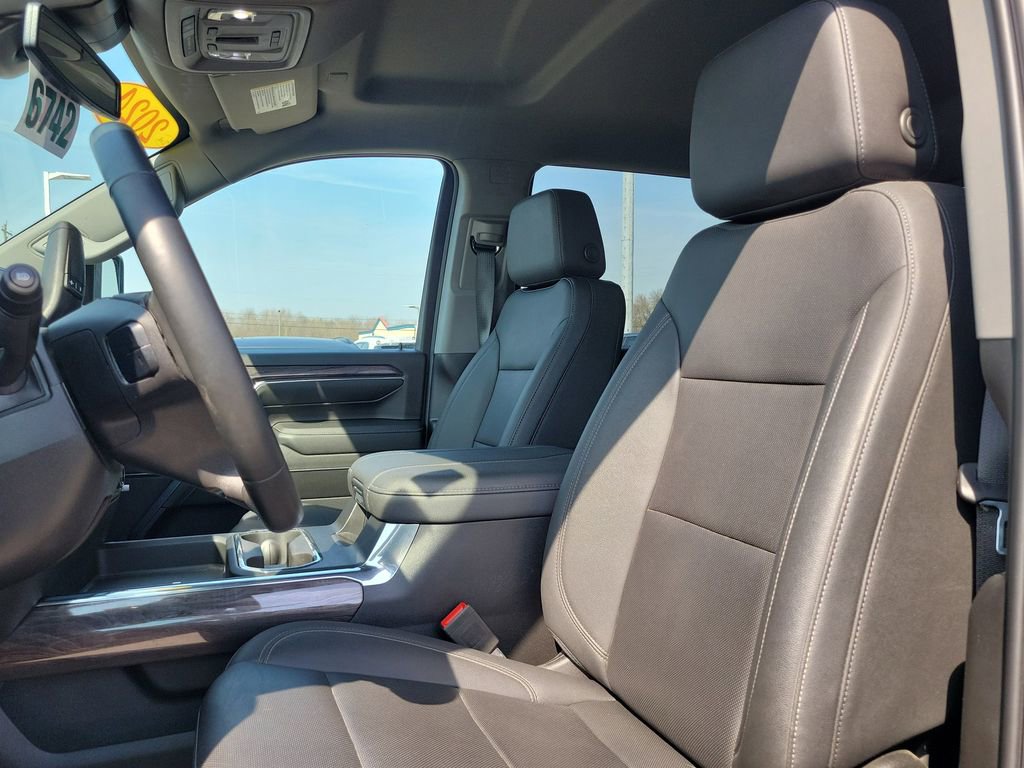 Used 2024 Chevrolet Silverado 2500 LTZ w/ LTZ Plus Package image 16