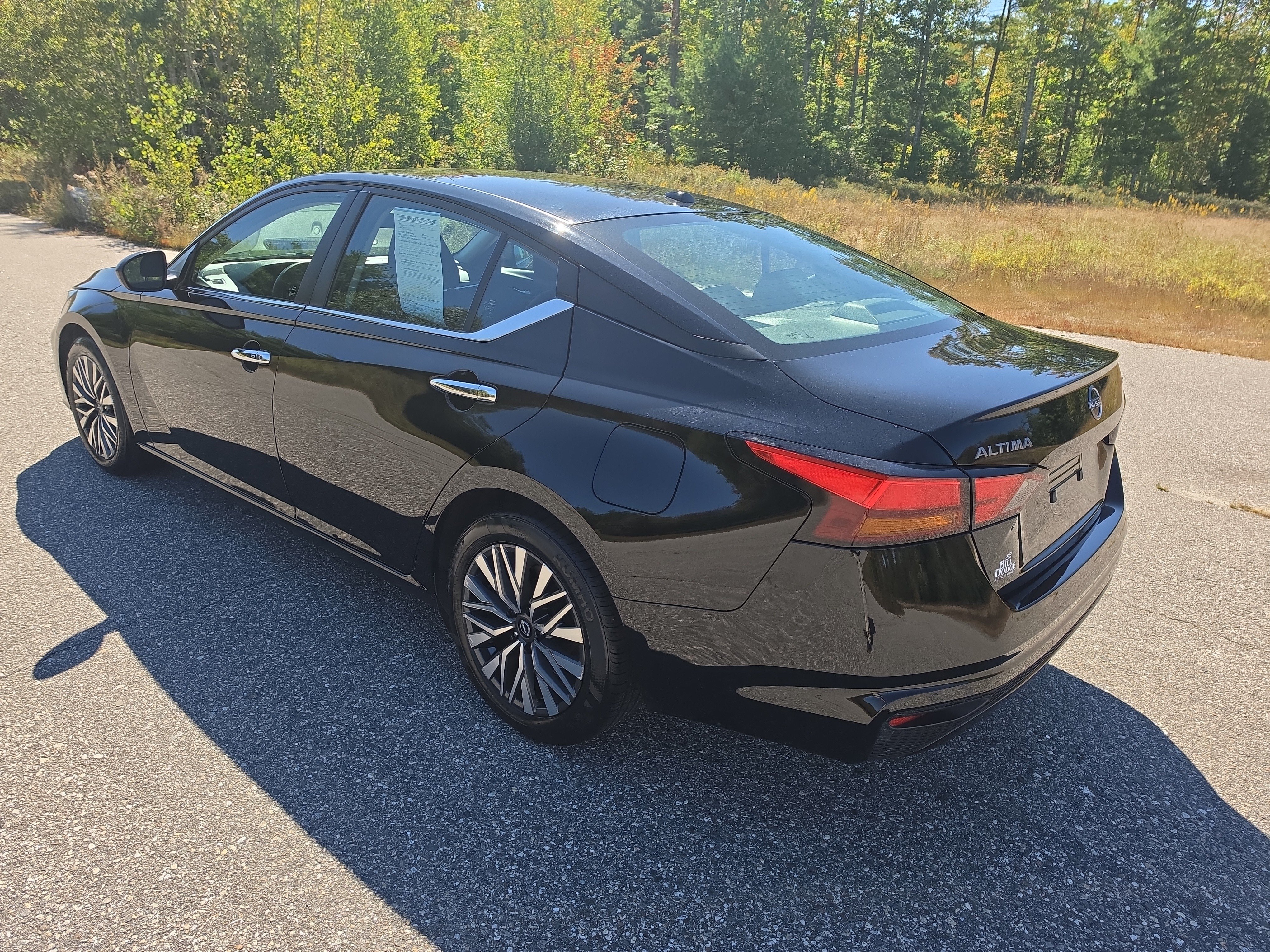 Used 2024 Nissan Altima 2.5 SV FWD image 7