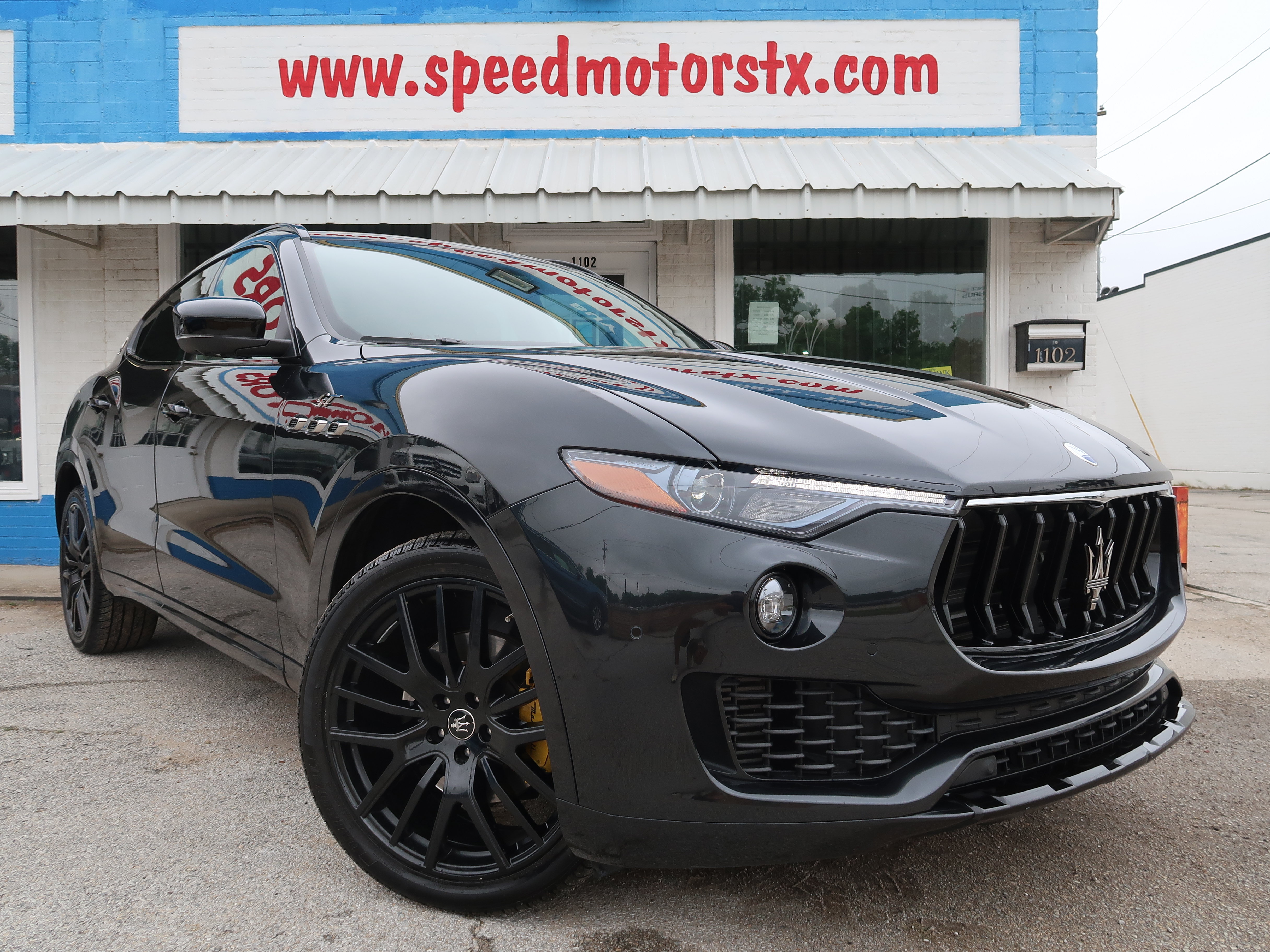 Used 2022 Maserati Levante GT AWD/4WD image 2