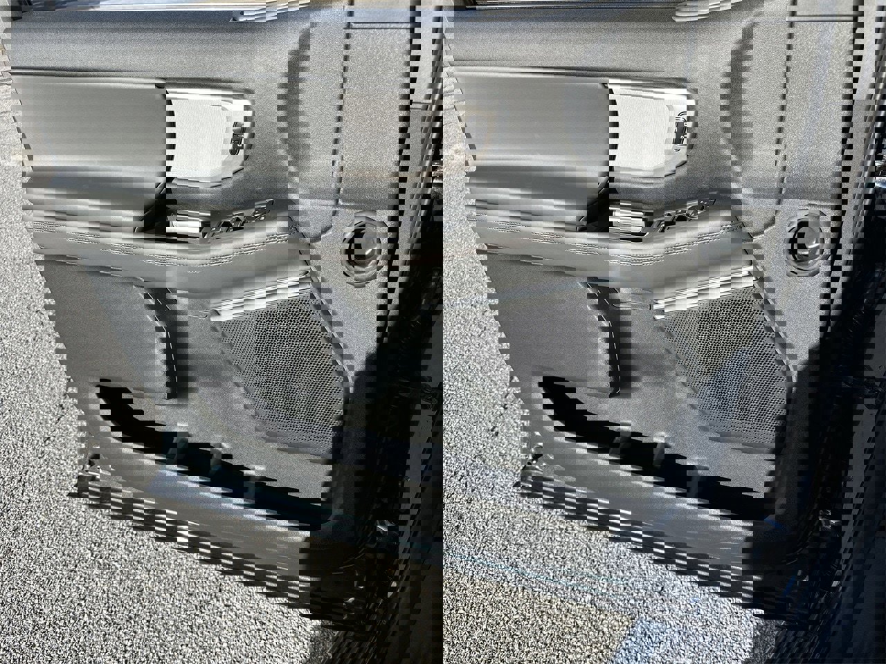 New 2025 Ford Expedition Max Active image 18