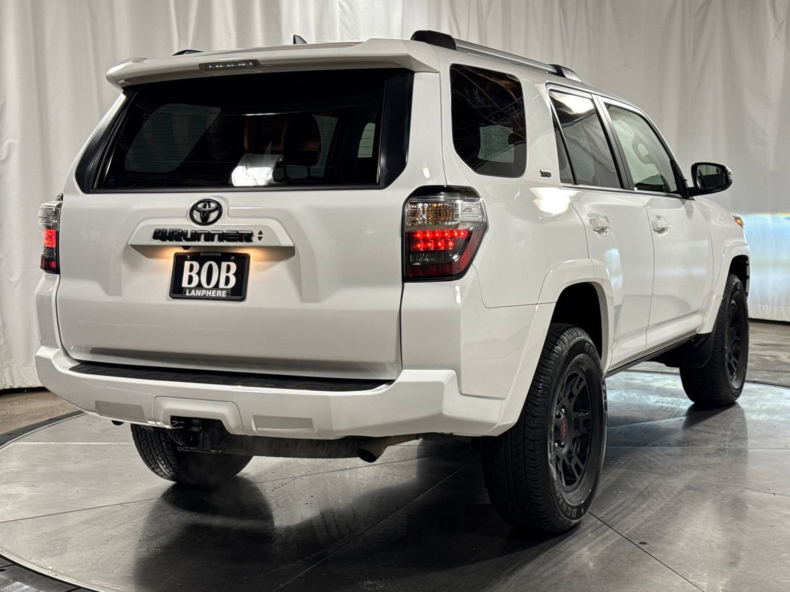 Used 2024 Toyota 4Runner SR5 Premium w/ Moonroof Package AWD/4WD image 10