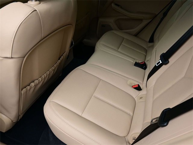 New 2026 Porsche Macan image 19