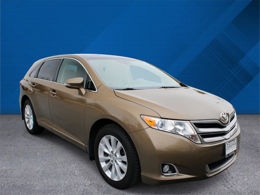 Used 2013 Toyota Venza LE image 2