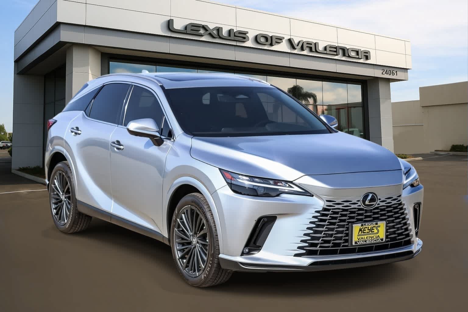 Used 2025 Lexus RX 350 Premium w/ Convenience Package FWD image 5