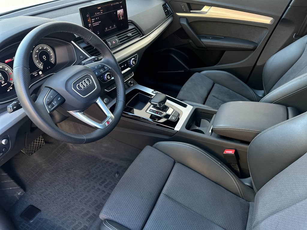 Certified 2024 Audi Q5 e Prestige w/ Prestige Package AWD/4WD image 11
